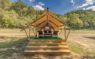 Stargazing Paradise: Luxury Tents Await|Pet-Friendly