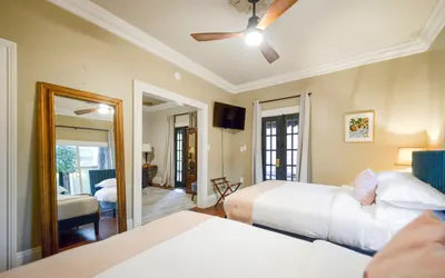 The Fountain Guesthouse | Louis Park Hotel