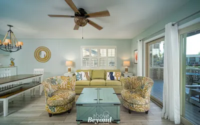 The Cobalt Crab Oasis