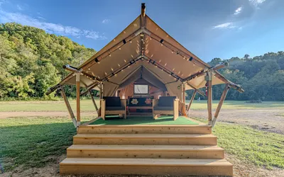 Secluded| Near Gatlinburg and Asheville|WiFi|AC