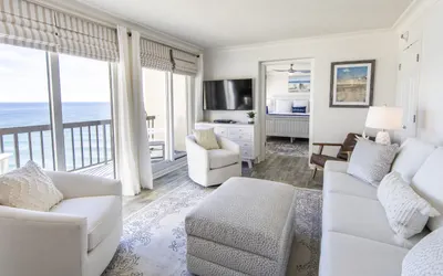 Perfect Condo for Snowbirds or Couple! Stunning Oceanfront Views!