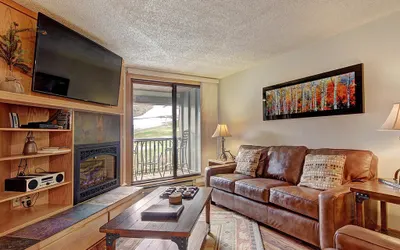 Beautiful Condo, Ski Out Your Back Door - FP202