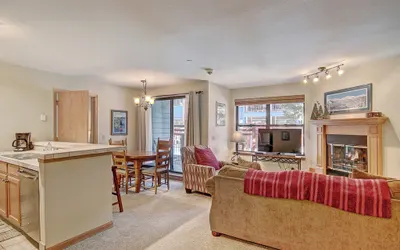 Cozy  & Convenient 1Br - Just steps to Vibrant Apres-Ski 4ppl