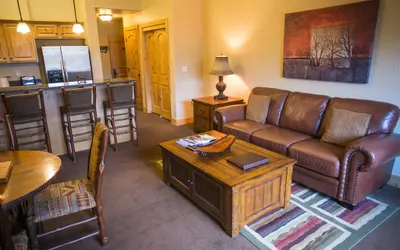Large Condo, Steps Away from Canyons Village Save 20% on 7+ Nights!