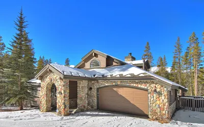Evergreen Lodge