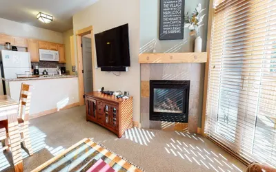 Sunstone 214 Updated Ski-In Ski-Out Condo with Great Complex Amenities