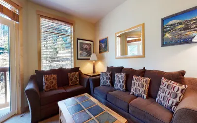 Sunstone 106 Comfortable Apartment with Great Complex Amenities close to Ski-In Ski-Out