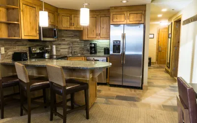 Newly updated in Canyons Village Next to Slopes Save 20% on 7+ Nights!