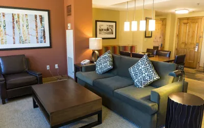 Exquisite Condo, Great for Families, Ski in/out Save 20% on 7+ Nights!