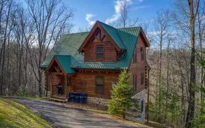 Luxurious Nine Bears Home Minutes Away to Gatlinburg