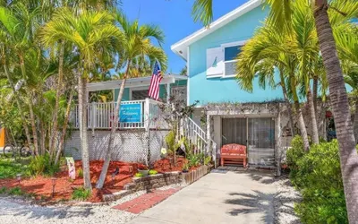 Beach Breeze Hideaway