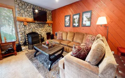 Snowcreek II 247 Pet-Friendly, Cozy, On the Snowcreek Meadow