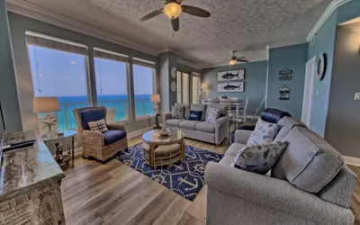 Beautiful Condo with Spacious Balcony to Enjoy Fascinating Ocean View - Unit 1002