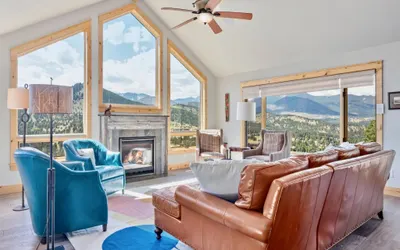 Mapes Vacation Rental Home at Windcliff