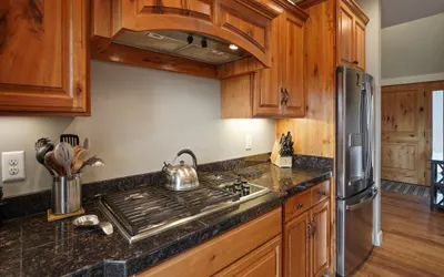 Spacious Five Peaks Home with Soaking Tub and BBQ