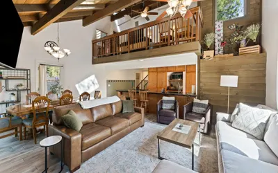 2 Landrise Pet-Friendly Home with Bikes to Use