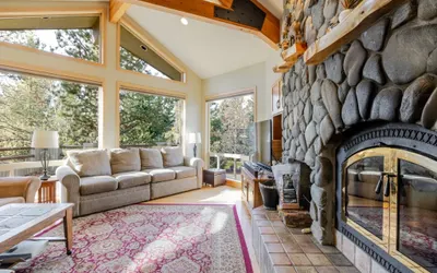 3 Mulligan Home features Hot Tub on Private Deck and Wood-Burning Fireplace