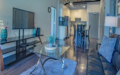 2BR Fully Furnished Apartment in Midtown Atlanta