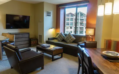 Studio Steps to Red Pine Gondola & Canyons Village Save 20% on 7+ Nights!