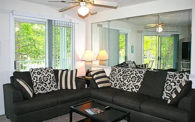 Brunswick Plantation Condo 1404M with Full Kitchen and 27 hole Golf Course Onsite