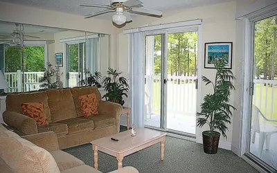 Golf Course View Condo 1606M at Brunswick Plantation with Full Kitchen