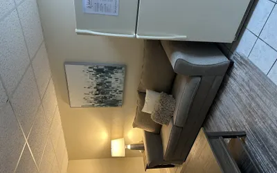 609 1 Bedroom Condo