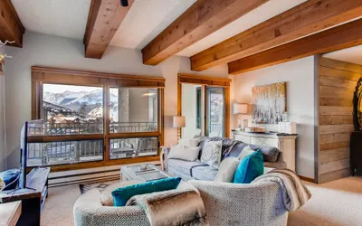 Mountain Views from this Plaza Condo - Sleeps 6