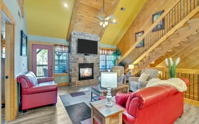 Splash Mountain Lodge Chalet with Multi Arcade Game and Pool Table