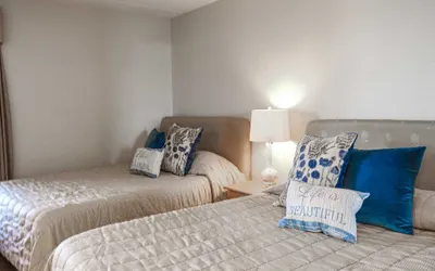 Edgewater 506