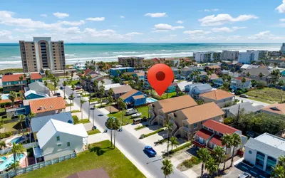 Aqua #4 Family Condo Near Community Pool in South Padre Island