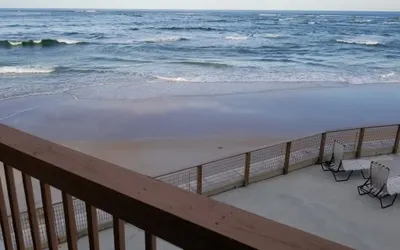 Pet Friendly Beachside Sea Spray Condo