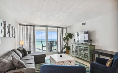 Shoreline Towers 2073- 2 BR with Great Gulf Views on the beach - Sleeps 6