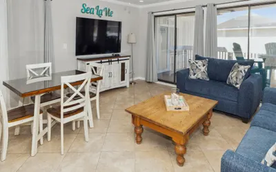 SPC 2138 - Beautiful 2nd Floor 2 BR - Sleeps 6