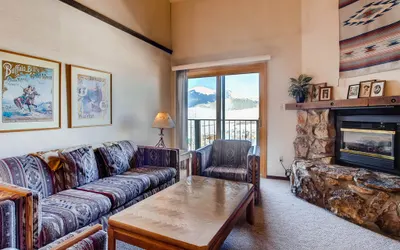 Unique, Mountain 4 BR Condo