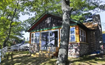 Main Cabin - STARRY NIGHTS