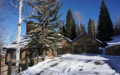 Large Wood Run 6 Bedroom Home - Ski-in / Ski-out Access