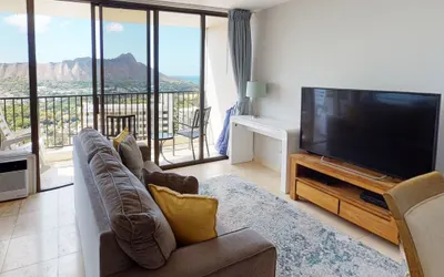 Sleek & Modern 32nd Floor Condo at the Waikiki Banyan - Free parking!