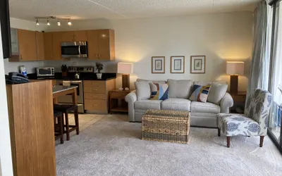 Deluxe Condo with Pool View, Free Parking & Wi-Fi