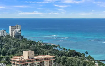 Waikiki Banyan Condo With Panoramic 37th Floor Ocean Views