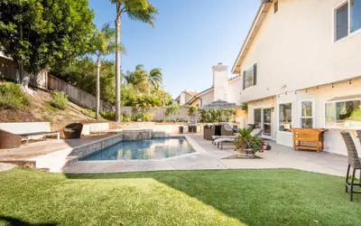 Luxury San Diego House: Beach, Pool & Pet-Friendly