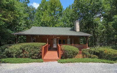 Mountain Dew - Rustic 2 Bedroom Cabin Near Great Smoky Mountain NP