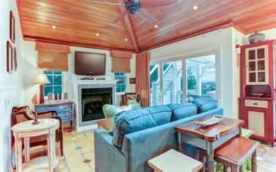 Ocean Ave Spacious Seaside Cottage