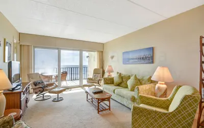 Breathtaking Ocean View Amelia South Condo