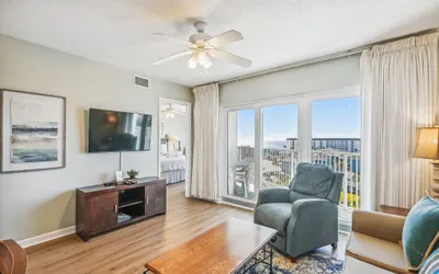 Seacrest 715B is a 2 BR Gulfside on Okaloosa Island