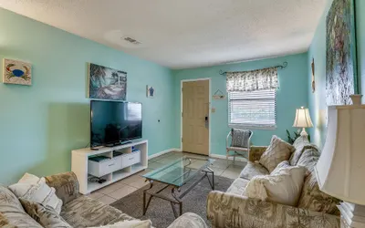 Venus 309 sleeps 10 Close to pool and beach