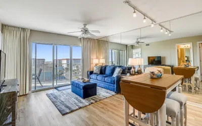 Seacrest 610 is a 2 BR Gulfside on Okaloosa Island