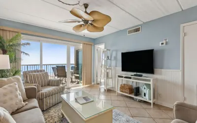 Direct Oceanfront Condo with Private Balcony