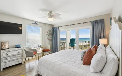 Seacrest 501A is a Gulf Front Efficiency on Okaloosa Island