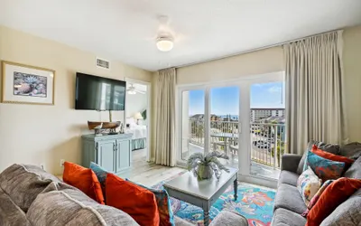 Seacrest 511 is a Gulf side 2 BR on Okaloosa Island