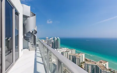 2BR Penthouse Ocean View at Hyde Beach House